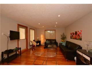 Photo 4: 102 24 MISSION Road SW in Calgary: Parkhill_Stanley Prk Condo for sale : MLS®# C3639070