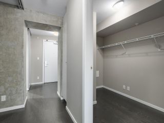 Photo 3: 502 999 SEYMOUR Street in Vancouver: Downtown VW Condo for sale (Vancouver West)  : MLS®# R2330451