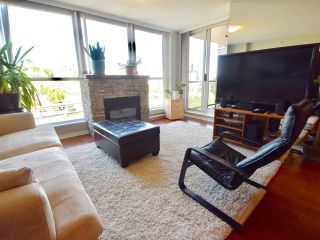 Photo 2: 905 10 LAGUNA COURT in New Westminster: Quay Condo for sale : MLS®# R2200464