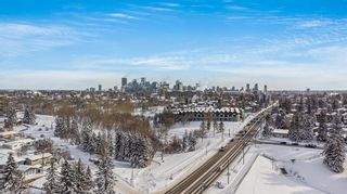 Photo 3: 2718 14 Street NW in Calgary: Rosemont Full Duplex for sale : MLS®# A2031092