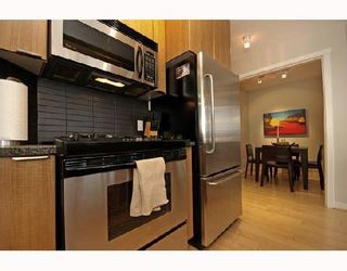 Photo 3: 1901 1010 RICHARDS Street in Vancouver: Downtown VW Condo for sale in "GALLERY" (Vancouver West)  : MLS®# V670409