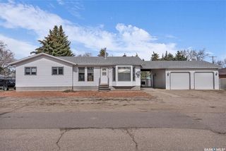Photo 2: 109 3rd Avenue in Harris: Residential for sale : MLS®# SK967146