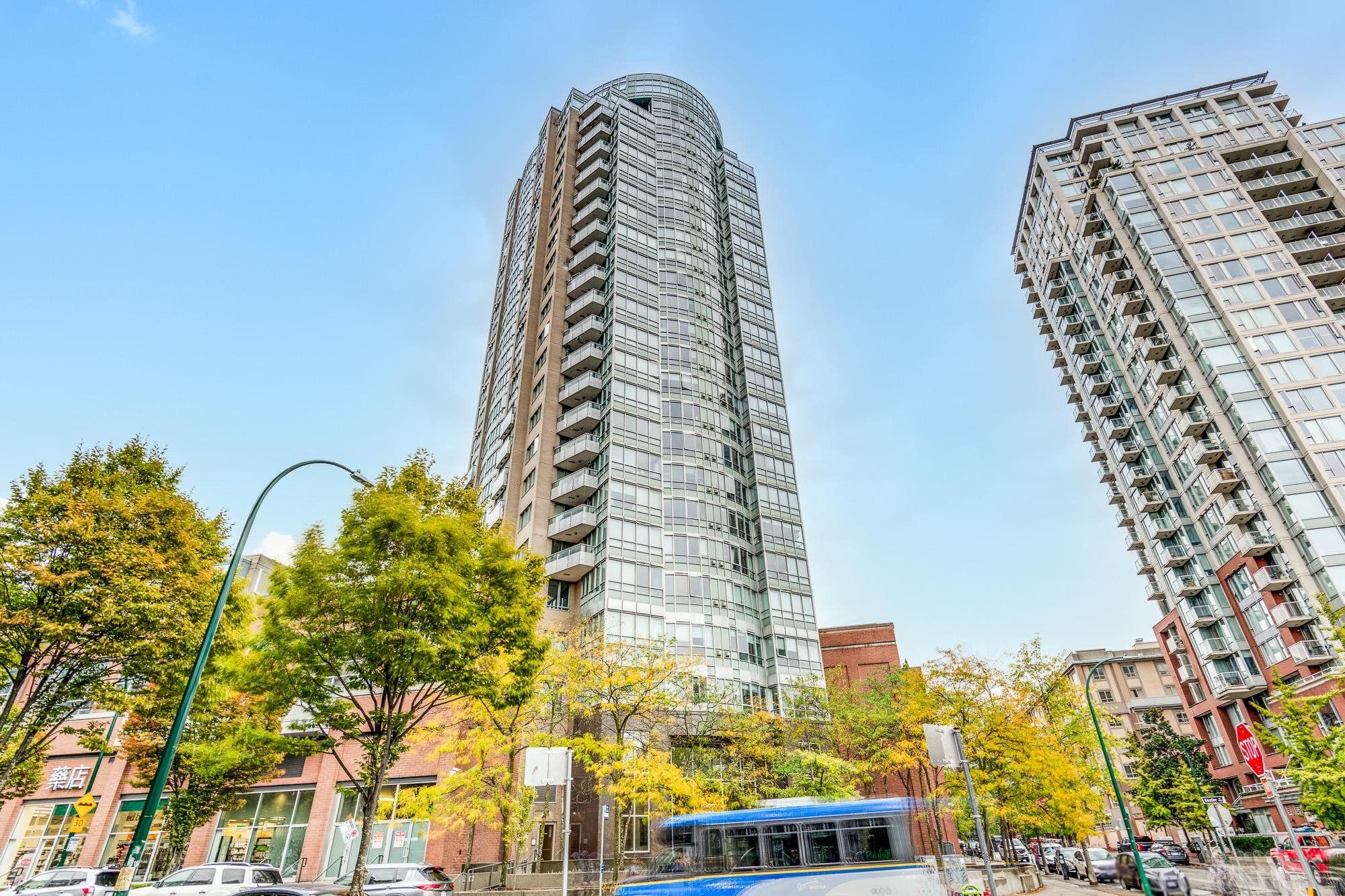 Main Photo: 1006 63 KEEFER Place in Vancouver: Downtown VW Condo for sale in "EUROPA" (Vancouver West)  : MLS®# R2845025