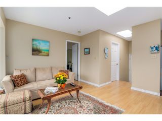 Photo 4: PH8 2238 ETON Street in Vancouver: Hastings Condo for sale (Vancouver East)  : MLS®# V1097894