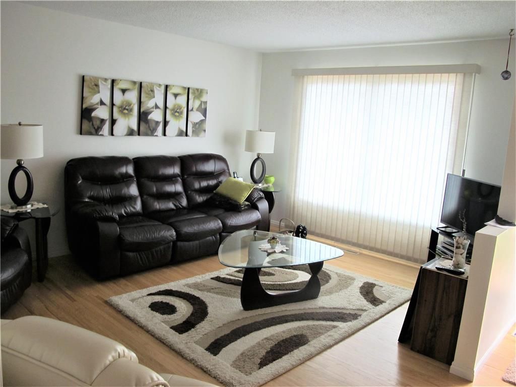 Photo 17: Photos:  in Winnipeg: Crestview Residential for sale (5H)  : MLS®# 202120816