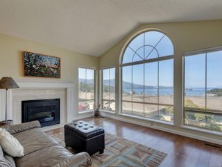 Photo 3: 418 6880 Wallace Dr in Central Saanich: CS Brentwood Bay Row/Townhouse for sale : MLS®# 913010