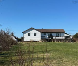 Main Photo: 45 Shoreline Drive in Blue Rocks: 405-Lunenburg County Residential for sale (South Shore)  : MLS®# 202407482