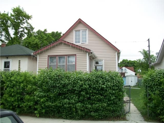 Main Photo: 1483 Alexander Avenue in WINNIPEG: Brooklands / Weston Residential for sale (West Winnipeg)  : MLS®# 1010339