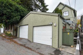 Photo 4: 2052 E 5TH Avenue in Vancouver: Grandview Woodland 1/2 Duplex for sale (Vancouver East)  : MLS®# R2625762