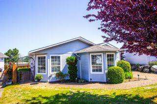 Photo 2: 71 Salmon Crt in View Royal: VR View Royal Manufactured Home for sale : MLS®# 933401