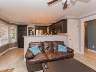 Photo 10: 113 11266 72 Avenue in Delta: Scottsdale Townhouse for sale in "CANYON POINTE" (N. Delta)  : MLS®# R2023969