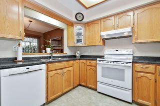 Photo 10: 13 32165 7 Avenue in Mission: Mission BC Townhouse for sale in "CHERRY LANE" : MLS®# R2746099