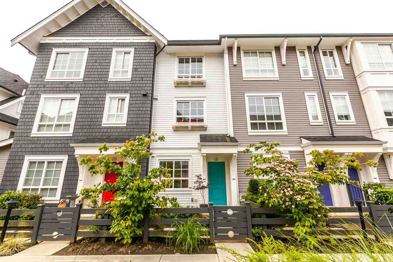 Main Photo: 48 8438 207A Street in Langley: Willoughby Heights Townhouse for sale in "YORK" : MLS®# R2179201