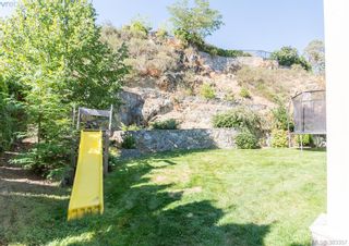 Photo 19: 2332 Echo Valley Dr in VICTORIA: La Bear Mountain House for sale (Langford)  : MLS®# 770509