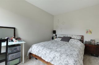 Photo 12: 14 230 W 15TH Street in North Vancouver: Central Lonsdale Townhouse for sale in "Lamplighter" : MLS®# R2166295