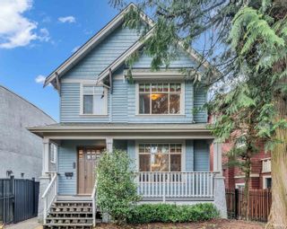 Photo 1: 2220 W 37TH Avenue in Vancouver: Kerrisdale House for sale (Vancouver West)  : MLS®# R2865095