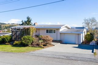 Photo 2: 2720 Fandell St in Nanaimo: Na Departure Bay House for sale : MLS®# 869673