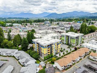 Photo 39: 302 2555 WARE Street in Abbotsford: Central Abbotsford Condo for sale in "Mill District" : MLS®# R2748581