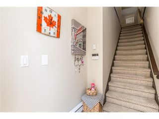 Photo 2: 11 6708 ARCOLA Street in Burnaby: Highgate Townhouse for sale in "Highgate Ridge" (Burnaby South)  : MLS®# V1125314