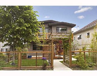 Photo 1: 4862 JAMES Street in Vancouver: Main House for sale (Vancouver East)  : MLS®# V714569