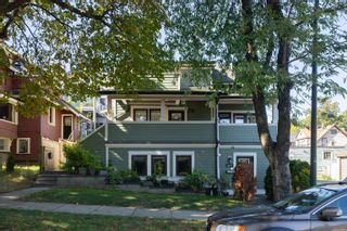 Photo 1: 2887 ALBERTA Street in Vancouver: Mount Pleasant VW 1/2 Duplex for sale (Vancouver West)  : MLS®# R2817393