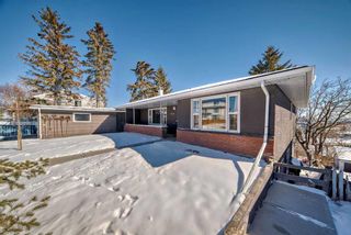 Main Photo: 1910 Alexander Street SE in Calgary: Ramsay Detached for sale : MLS®# A2114407