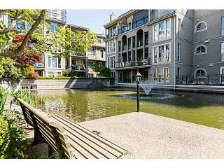 Photo 15: 402 2 RENAISSANCE Square in New Westminster: Quay Condo for sale in "THE LIDO" : MLS®# V1121816