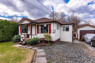 Photo 1: 9611 ROBSON Street in Chilliwack: Chilliwack Proper West House for sale : MLS®# R2765166