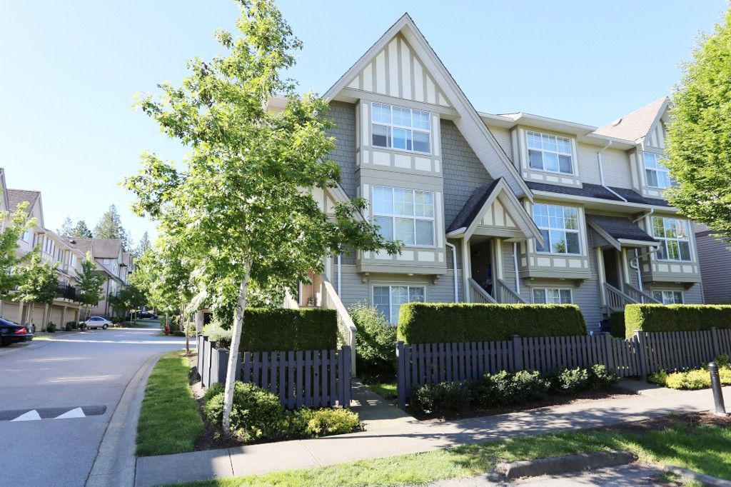 Main Photo: 82 8089 209 Street in Langley: Willoughby Heights Townhouse for sale in "Arborel Park" : MLS®# R2067787