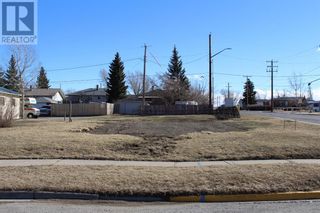Photo 4: 686 Lacombe Street in Pincher Creek: Vacant Land for sale : MLS®# A2001442