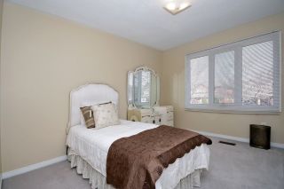 Photo 2: Executive 4 Bedroom Greenpark Home in sought after North Whitby Fallingbrook