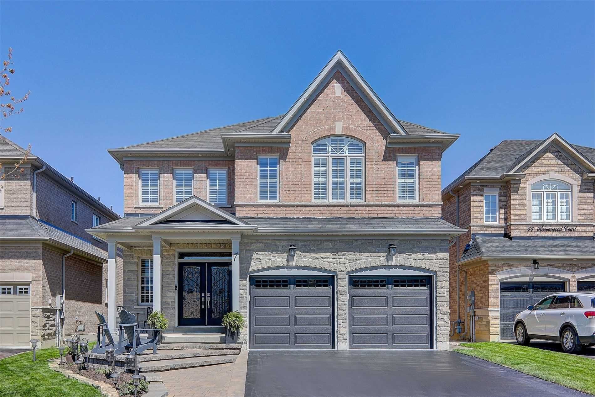 Main Photo: 7 Hooverwood Court in Whitchurch-Stouffville: Stouffville House (2-Storey) for sale : MLS®# N5231307