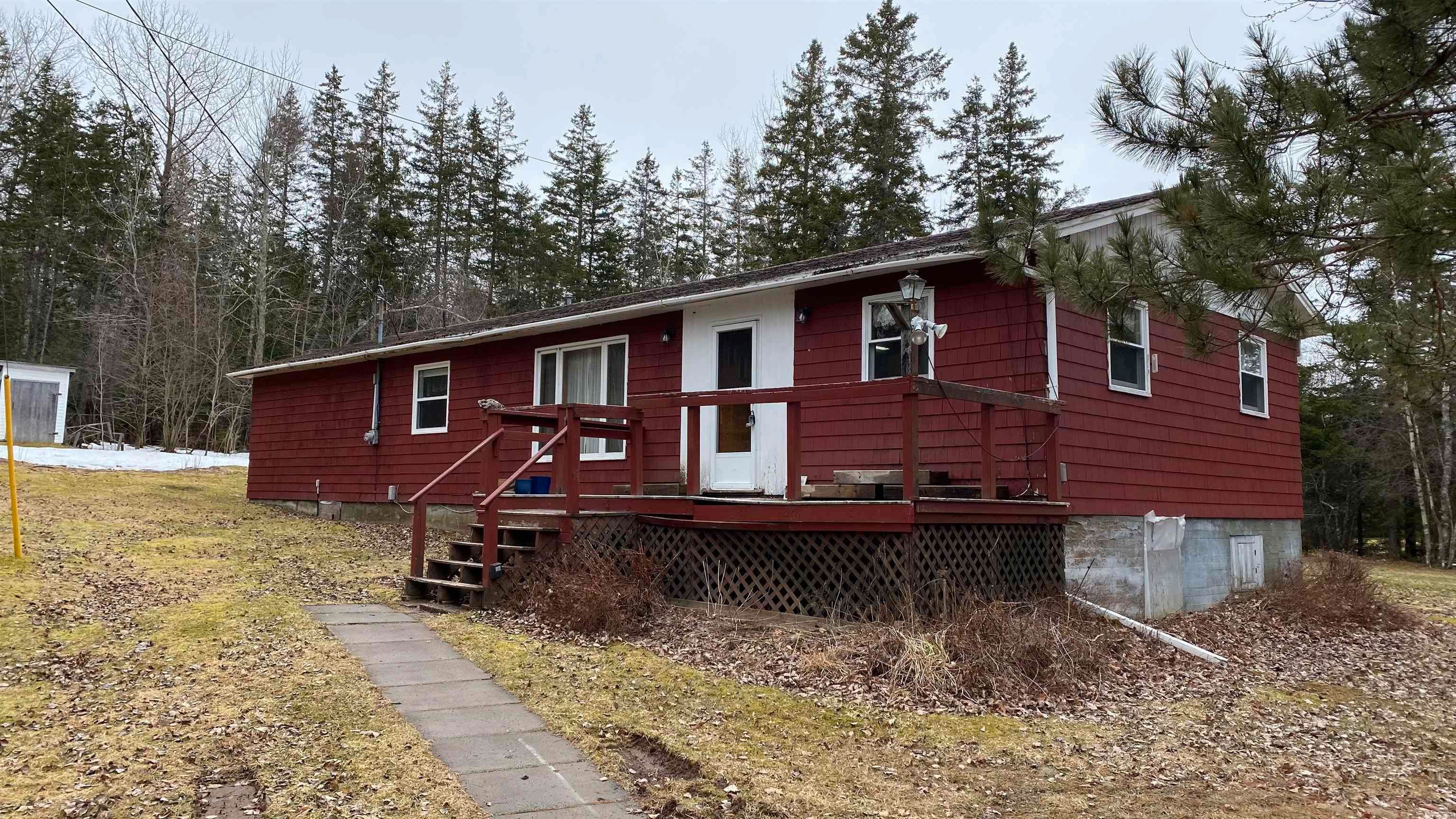 Main Photo: 73 4Th Street in Mclellans Brook: 108-Rural Pictou County Residential for sale (Northern Region)  : MLS®# 202205961