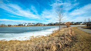 Photo 3: 555 West Creek Point: Chestermere Detached for sale : MLS®# A1185325