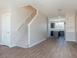 Photo 7: 33 SKYVIEW Parade NE in Calgary: Skyview Ranch Row/Townhouse for sale : MLS®# C4296504