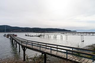 Photo 3: 1581 Dufour Rd in Sooke: Sk Whiffin Spit House for sale : MLS®# 924534