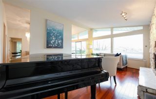 Photo 2: 5460 WALTER Place in Burnaby: Central BN House for sale (Burnaby North)  : MLS®# R2250463