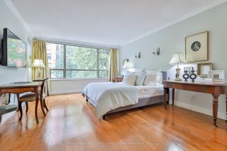 Photo 12: 405 18 Lower Village Gate in Toronto: Forest Hill South Condo for sale (Toronto C03)  : MLS®# C8243344