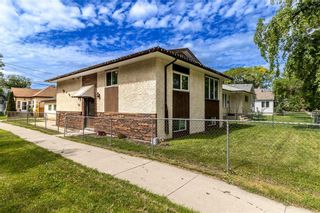 Photo 1: 203 Rosseau Avenue West in Winnipeg: West Transcona Residential for sale (3L)  : MLS®# 202219265