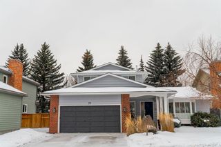 Photo 1: 23 Woodacres Way SW in Calgary: Woodbine Detached for sale : MLS®# A2014193