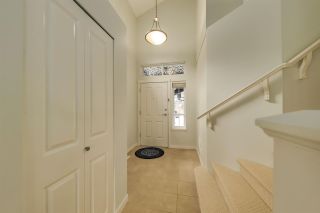Photo 2: 81 2200 PANORAMA Drive in Port Moody: Heritage Woods PM Townhouse for sale in "Quest" : MLS®# R2585898