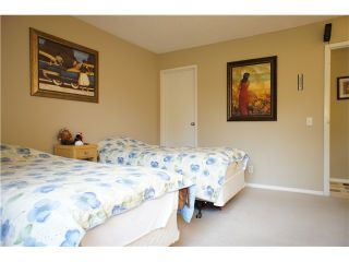 Photo 6: 206 3970 CARRIGAN Court in Burnaby: Government Road Condo for sale in "DISCOVERY PLACE 2" (Burnaby North)  : MLS®# V857269