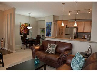 Photo 2: 4 140 ROCKYLEDGE View NW in CALGARY: Rocky Ridge Ranch Stacked Townhouse for sale (Calgary)  : MLS®# C3569954