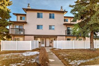 Photo 2: 15 3745 Fonda Way SE in Calgary: Forest Heights Row/Townhouse for sale : MLS®# A2115596