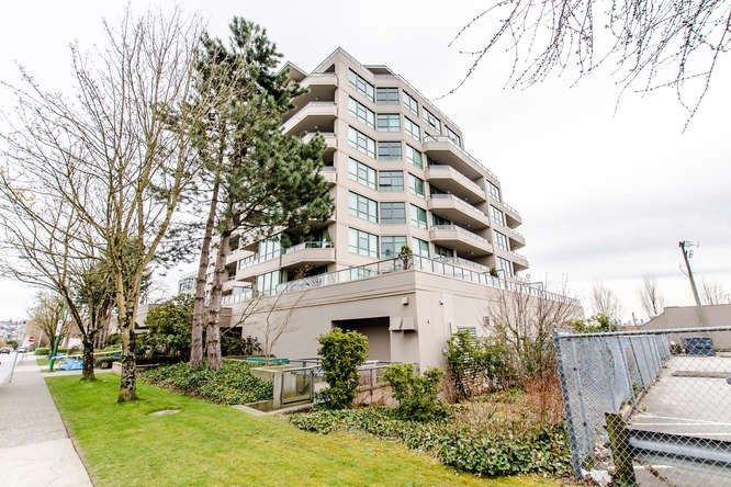 Main Photo: 805 4160 ALBERT Street in Burnaby: Vancouver Heights Condo for sale in "CARLETON TERRACE" (Burnaby North)  : MLS®# R2143321