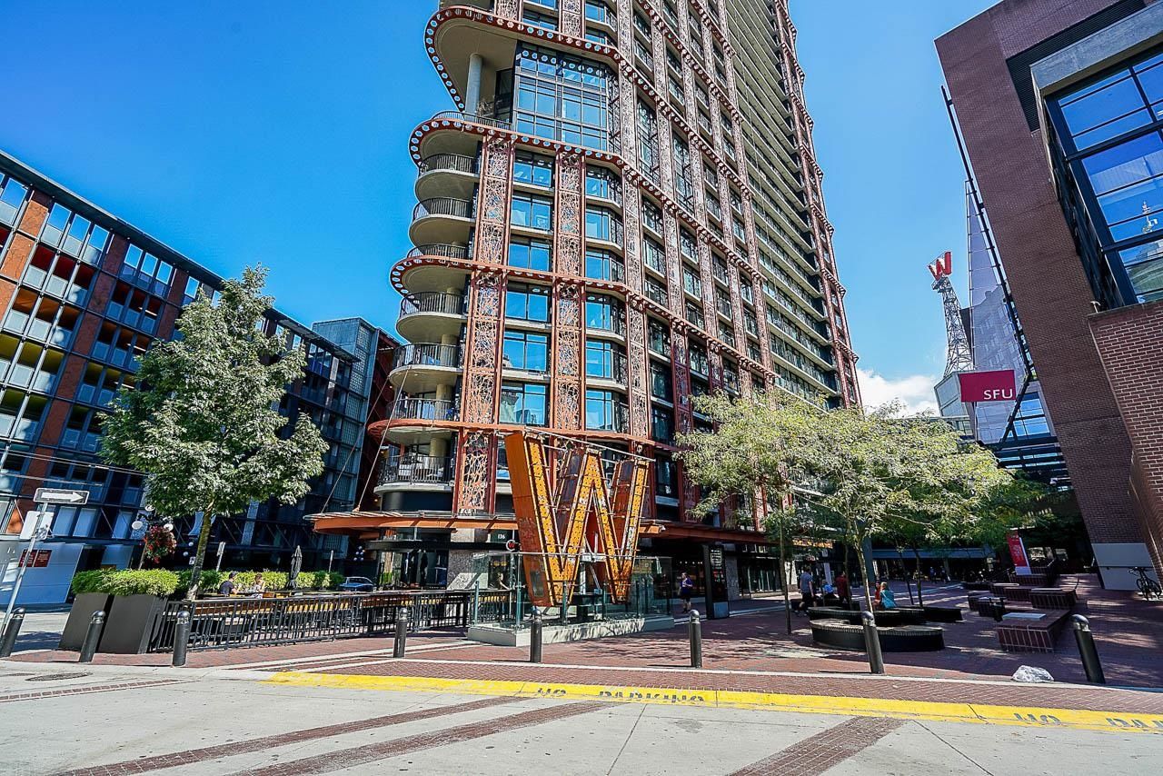 Main Photo: 1501 128 W CORDOVA Street in Vancouver: Downtown VW Condo for sale in "Woodwards" (Vancouver West)  : MLS®# R2880754