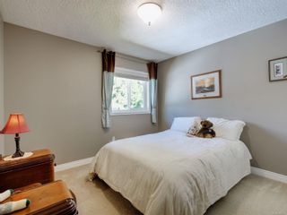 Photo 16: 642 Cairndale Rd in Colwood: Co Triangle House for sale : MLS®# 909767