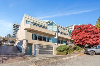 Main Photo: 204 565 17TH Street in West Vancouver: Ambleside Condo for sale in "HOLLLYBURN MANOR" : MLS®# R2776512