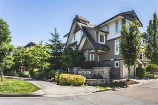 Photo 1: 18 8250 209 B Street in Langley: Condo for sale : MLS®# R2181074