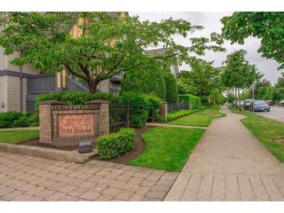 Photo 2: 63 16388 85 Avenue in Surrey: Fleetwood Tynehead Townhouse for sale in "CAMELOT" : MLS®# R2176238